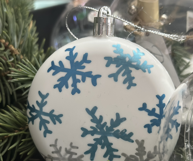 Christbaumkugel flach