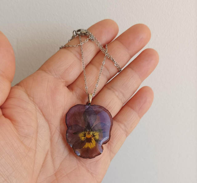 Collier les &quot;Pensées&quot; 