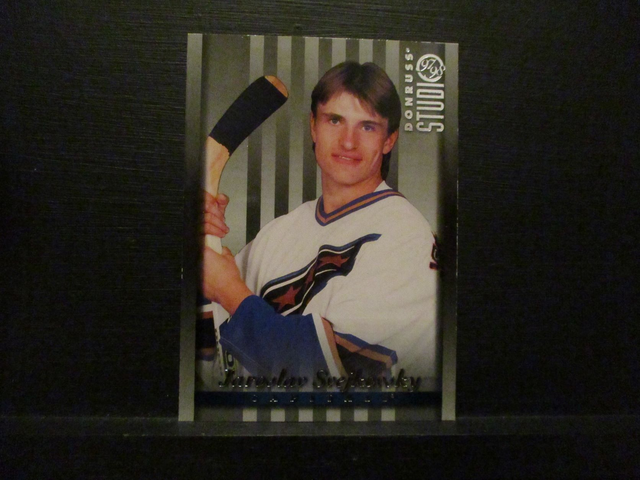 Jaroslav Svejkovsky - NFL 1997 Donruss Studio Ice Hockey Original Trading Card #47