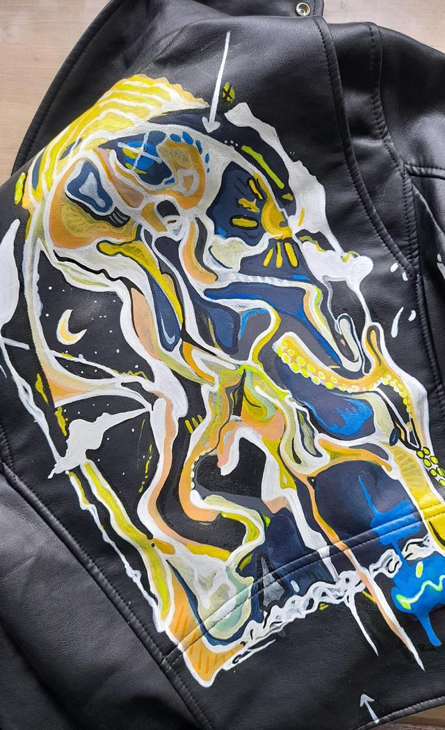 Window to an Uvawrld