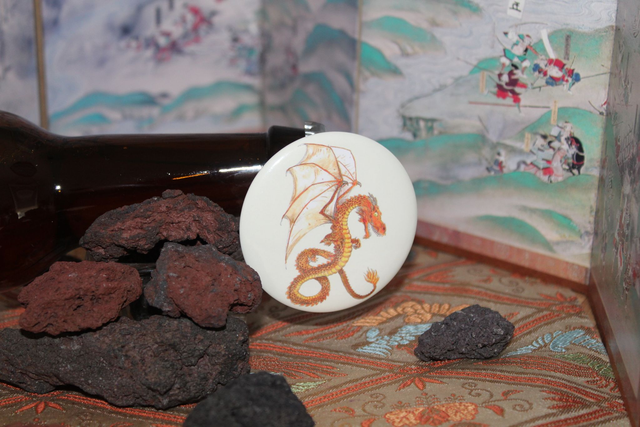 Décapsuleur magnétique "Dragon ailé"