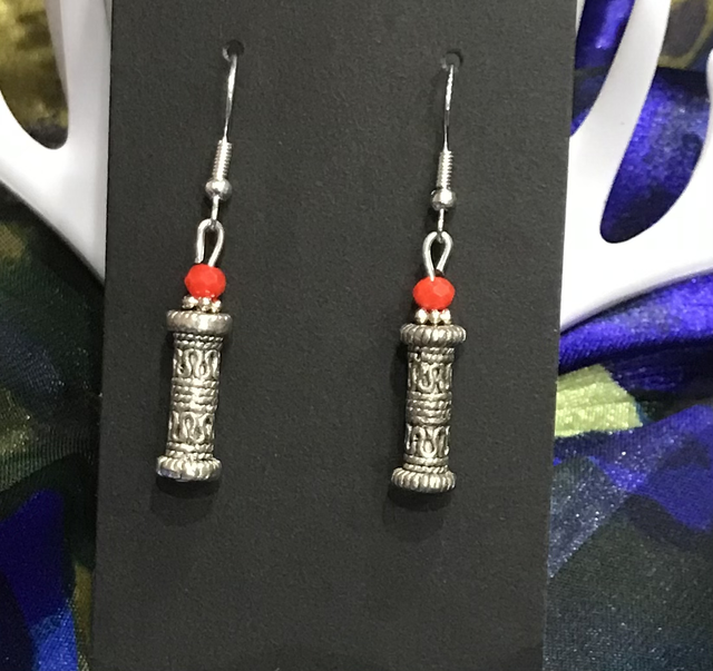 Silver/Red Dangling Earrings- SRDE01
