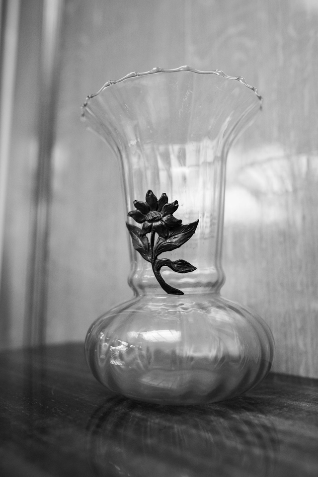 Fleur d’ombre 🌑 Vase en verre