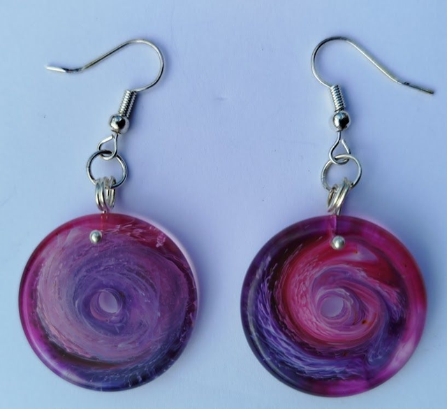 Boucles d'oreilles en résine