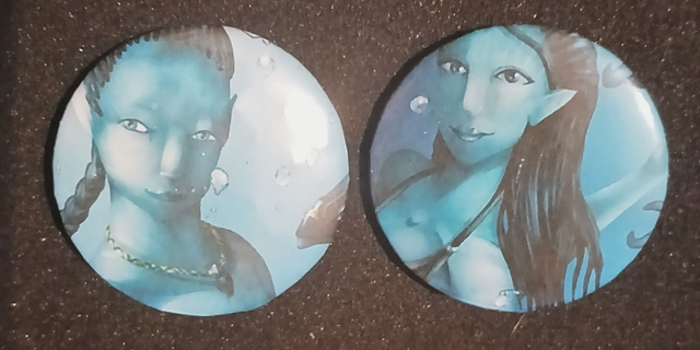 Avatar Lots 2 badges
