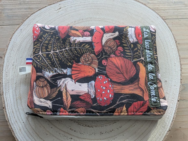 Pochette à liseuse champignons