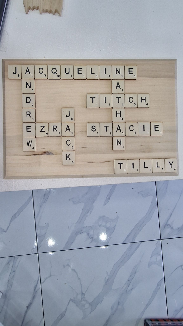 0027. Scrabble Style Family Plaque