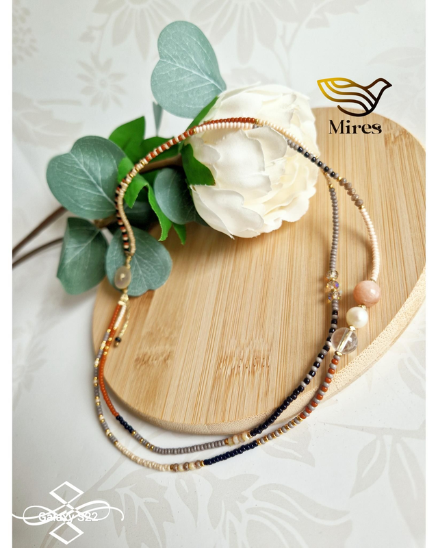 Collier rocailles, perle d'eau douce et pierres naturelles 
