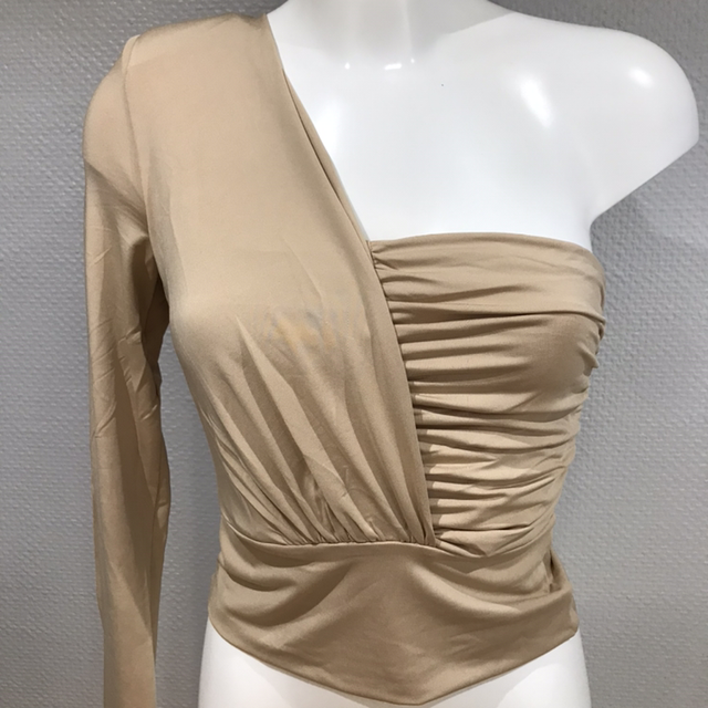 Top asymétrique beige 