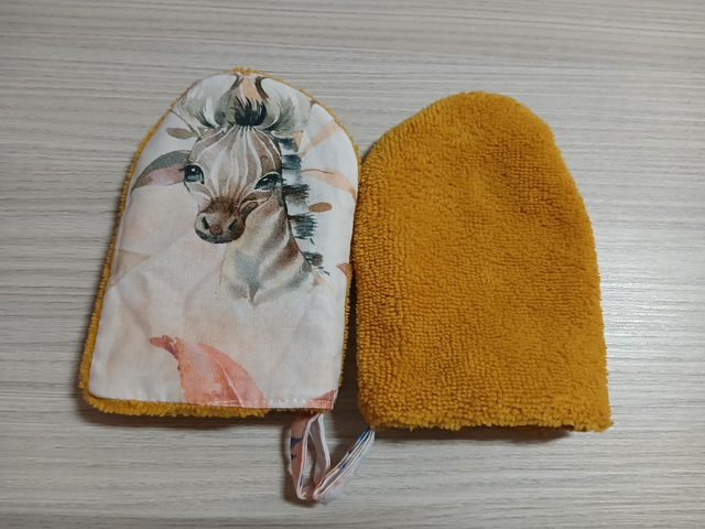 Gant de toilette enfant savane moutarde
