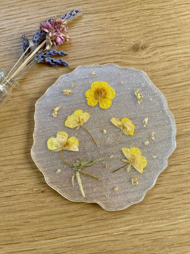 Sous verre géode - boutons d'or