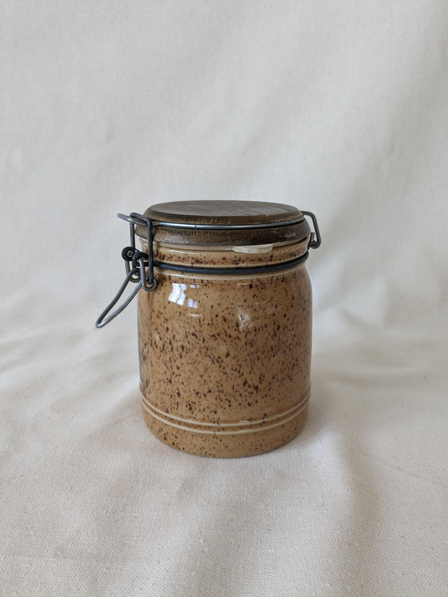 Bocal en céramique et bois