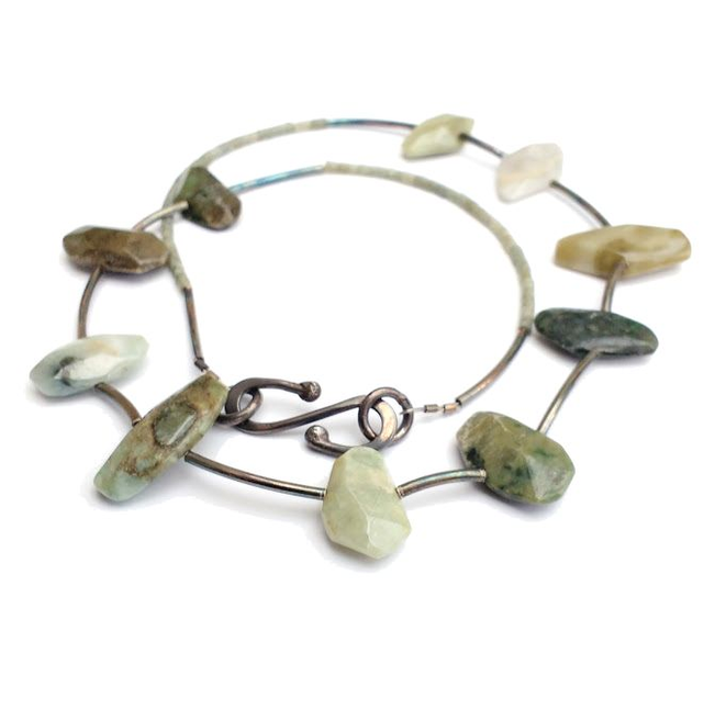 Jade met geoxideerd zilver collier