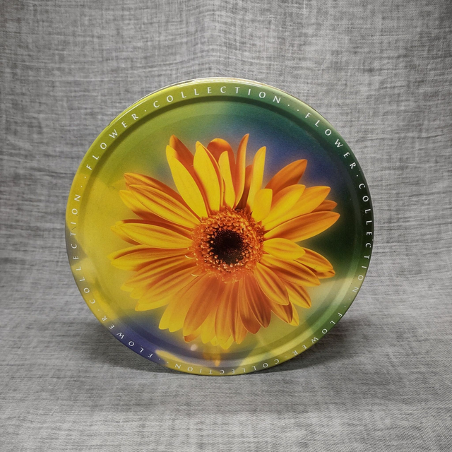 Ripensa | &#039;Flower Collection&#039; ronde metalen verpakkingsdoos met deksel 60 x &#039;Sterling Cookies&#039; (diameter 19 cm | hoogte 7,5 cm) | Vintage