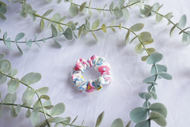 Bright Floral Mini Scrunchie 