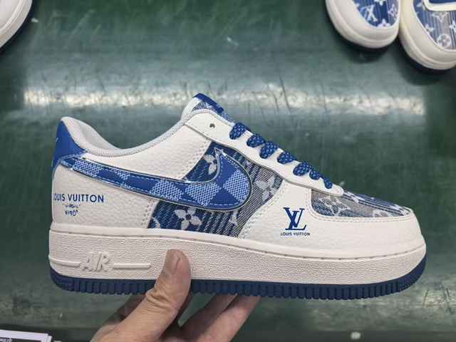 Nike Air Force 1 (Vendu sans la boîte )