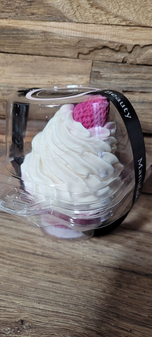 Seife Cup Cake Erdbeer Sahne 