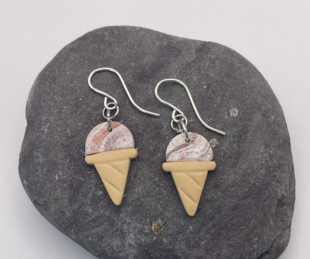 Chocolate ice cream cone dangles 