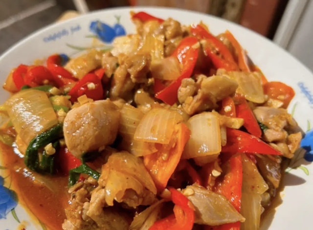 Poulet sauté sauce  thaï chili &amp; basilic