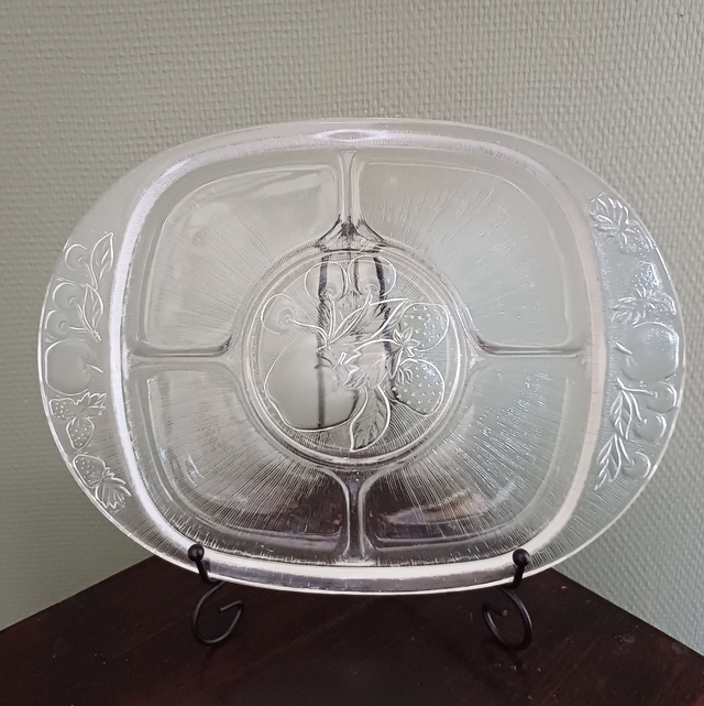 Made in France | Serveerschaal Retroglas schaal met 5 vakken Fruit decor (lengte 31,0 | breedte 23,0 | hoogte 2,0 cm) | Vintage