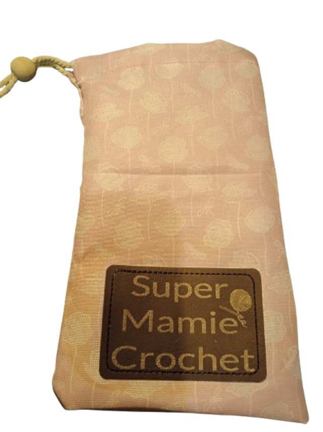 Sachet Couture Main Fête des Mamies – Super Mamie, Crochet et Bâtons à Crocheter en Bois Gravés”