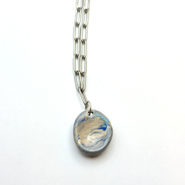 Collier “Pierre anti-stress” modelé à la main, motif ciel soleil couchant