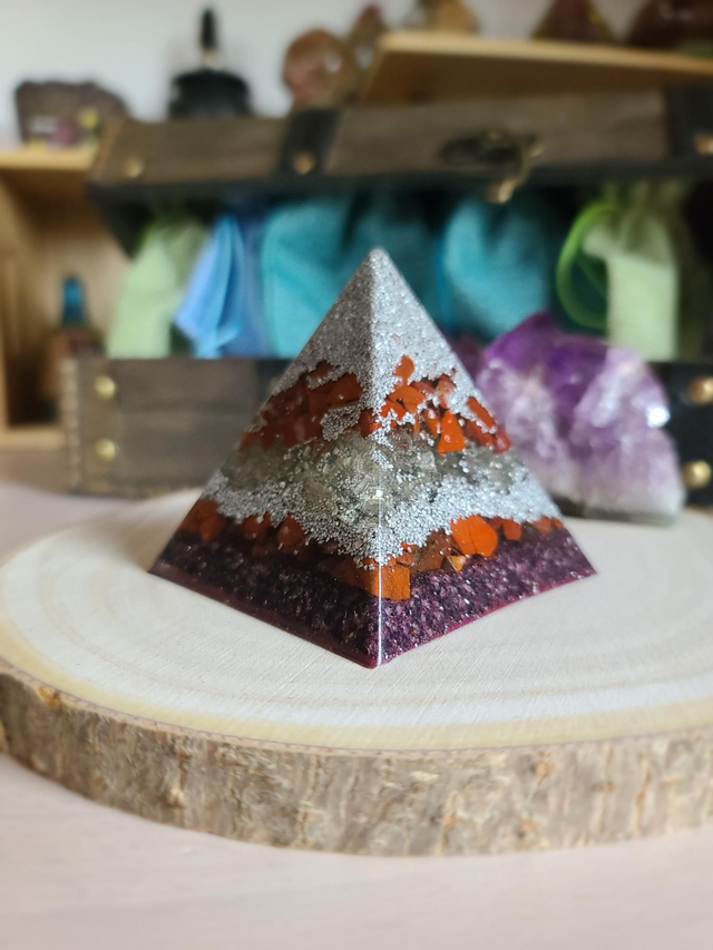 Pyramide Ancrage ❤️ Jaspe rouge