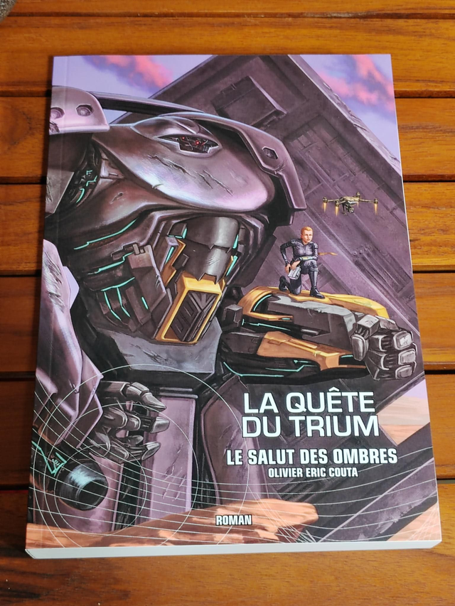 Roman couverture couché satiné et son marque-page 