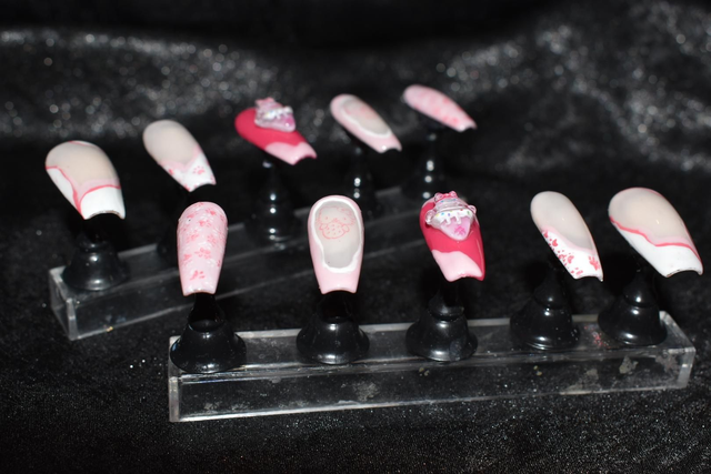 Press-on décor Hello Kitty M 