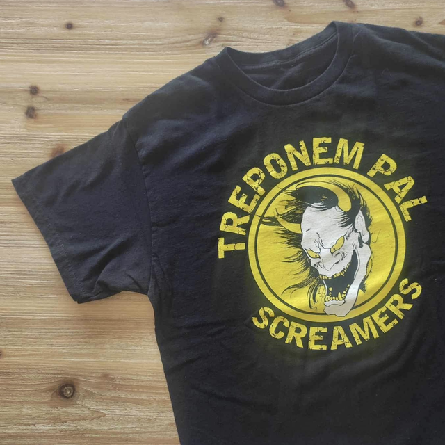 1• T-shirt Screamers 