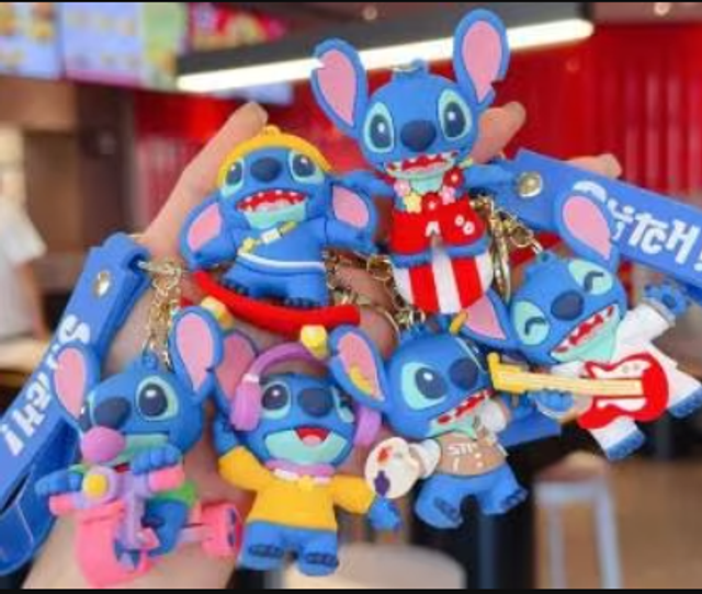 Lilo en Stitch luxe sleutelhanger set 6 stuks