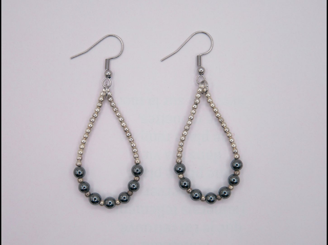 Boucles d'oreilles gouttes 7 hématites