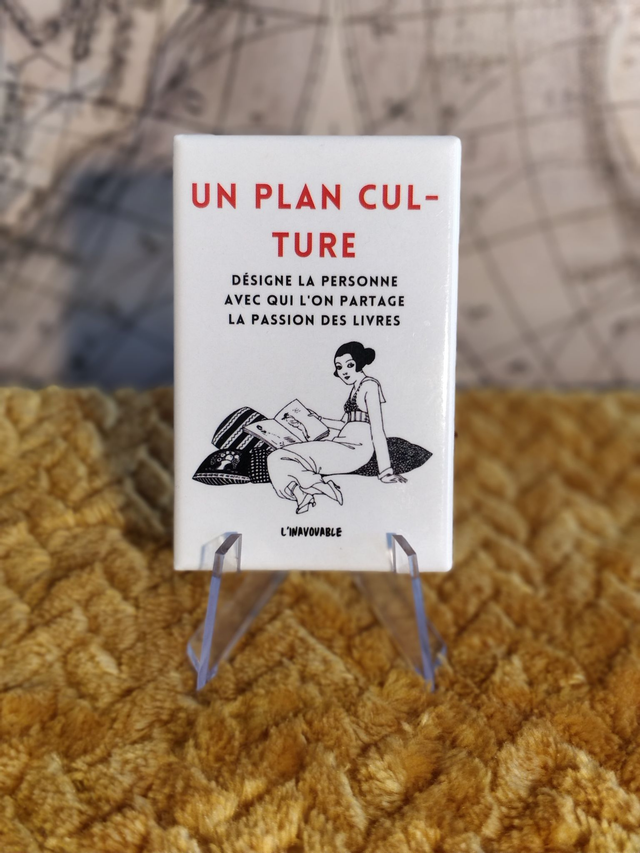 MAGNET "UN PLAN CUL-TURE DESIGNE LA PERSONNE AVEC QUI L'ON PARTAGE LA PASSION DES LIVRES"