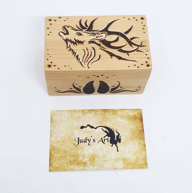 Mini boite à bijoux pyrogravure "Cerf"