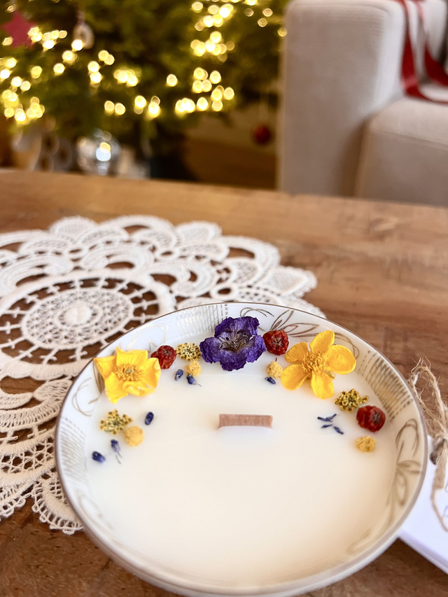 🎄 Bougie Pain d'épices - tasse à thé "motif doré intérieur"