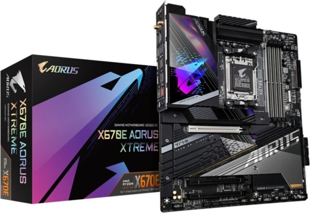 02.3.0001 – Scheda Madre Gigabyte X670E AORUS Xtreme – ATX high‑end nera RGB con WiFi 7 per Ryzen 7000/8000/9000