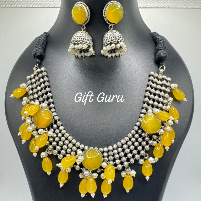 Yellow beads choker 