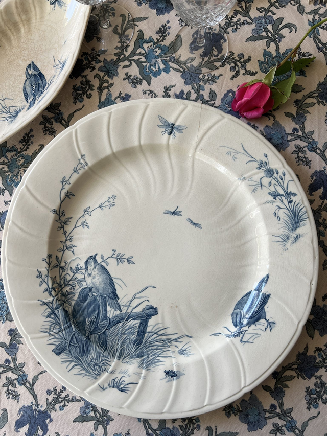 PLAT AUX OISEAUX 3 - Grand Plat Rond aux Oiseaux par la manufacture française de Gien - Terre de Fer