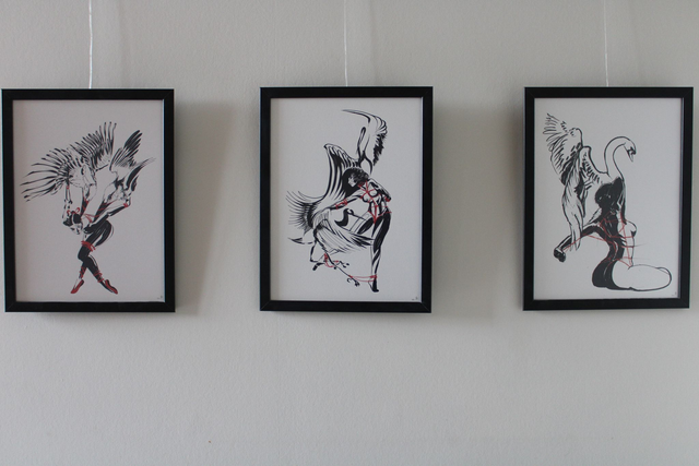 Orginele set van 3 tekening "Vogelvrouwen" gekaderd, anti-reflecterend glas