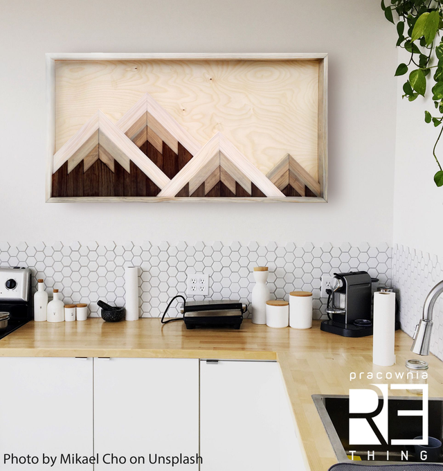 Z archiwum - Drewniana Dekoracja z Motywem Gór – Geometryczny Obraz Ścienny