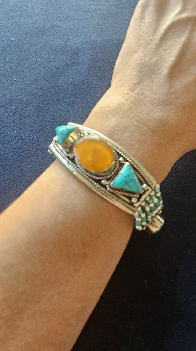 Bracelet berbère ethnique marocain artisanal fait mains de style népalais 