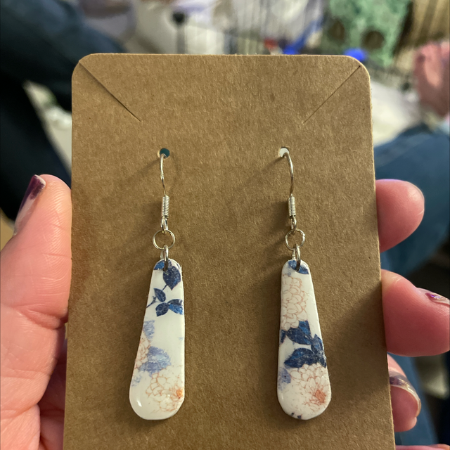 Vintage blue & white drops 