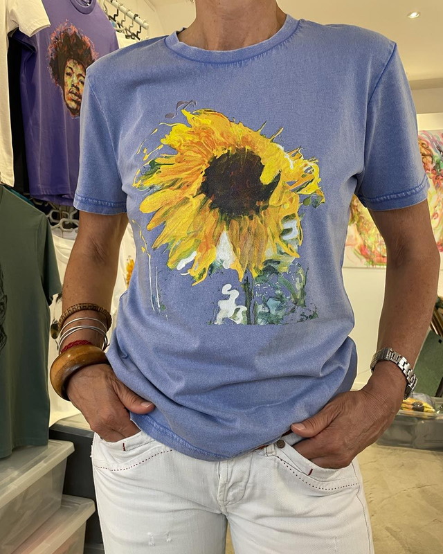 Le Tee-shirt Tournesol blue-jean délavé