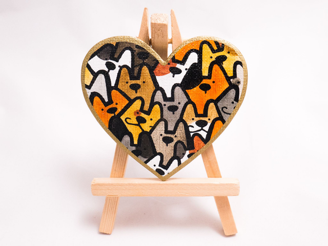 PIESKI magnes, kształt serce, ręcznie malowany, akwarela