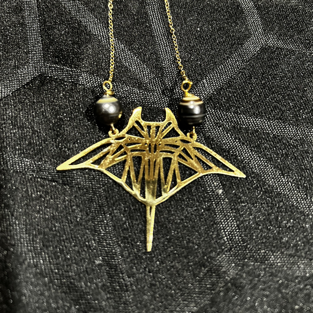 Collier Fāfāpiti Vahine 