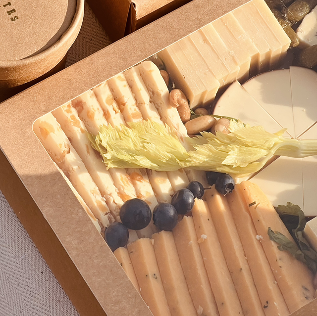 Platter Box- of cheeses 