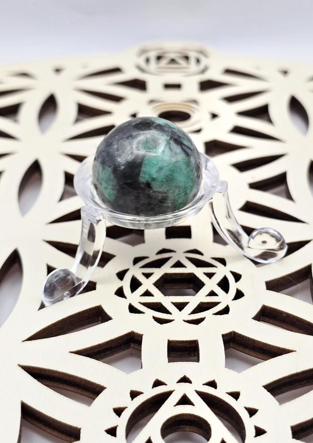 Émeraude forme sphère 