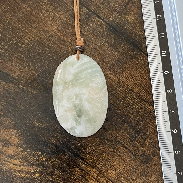 Pendentif en Apophyllite et Stibnite