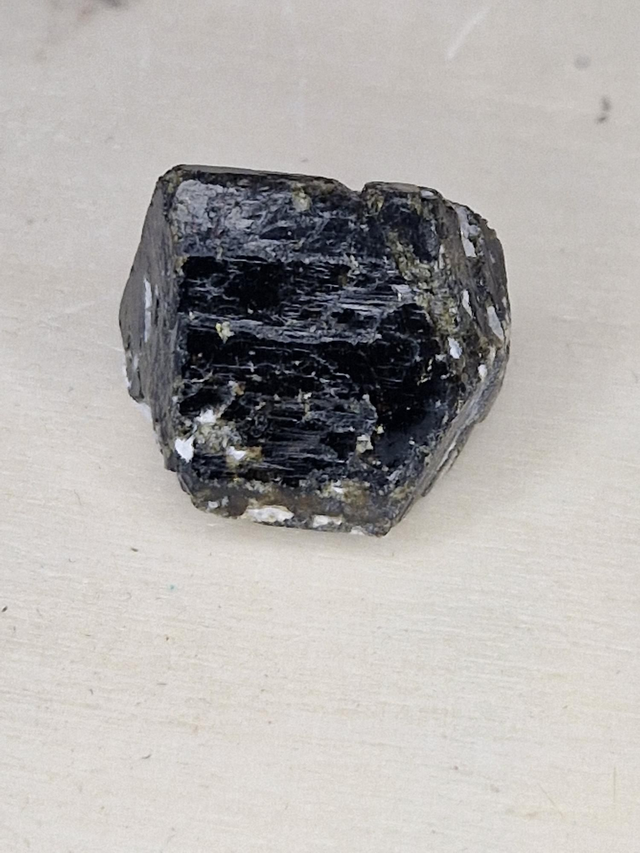 Tourmaline brune (Dravite) / 067