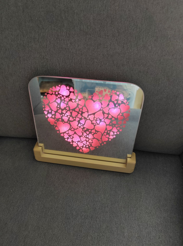 Miroir carré coeur rouge